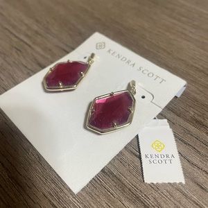 NWT Kendra Scott Dax Drop Earrings